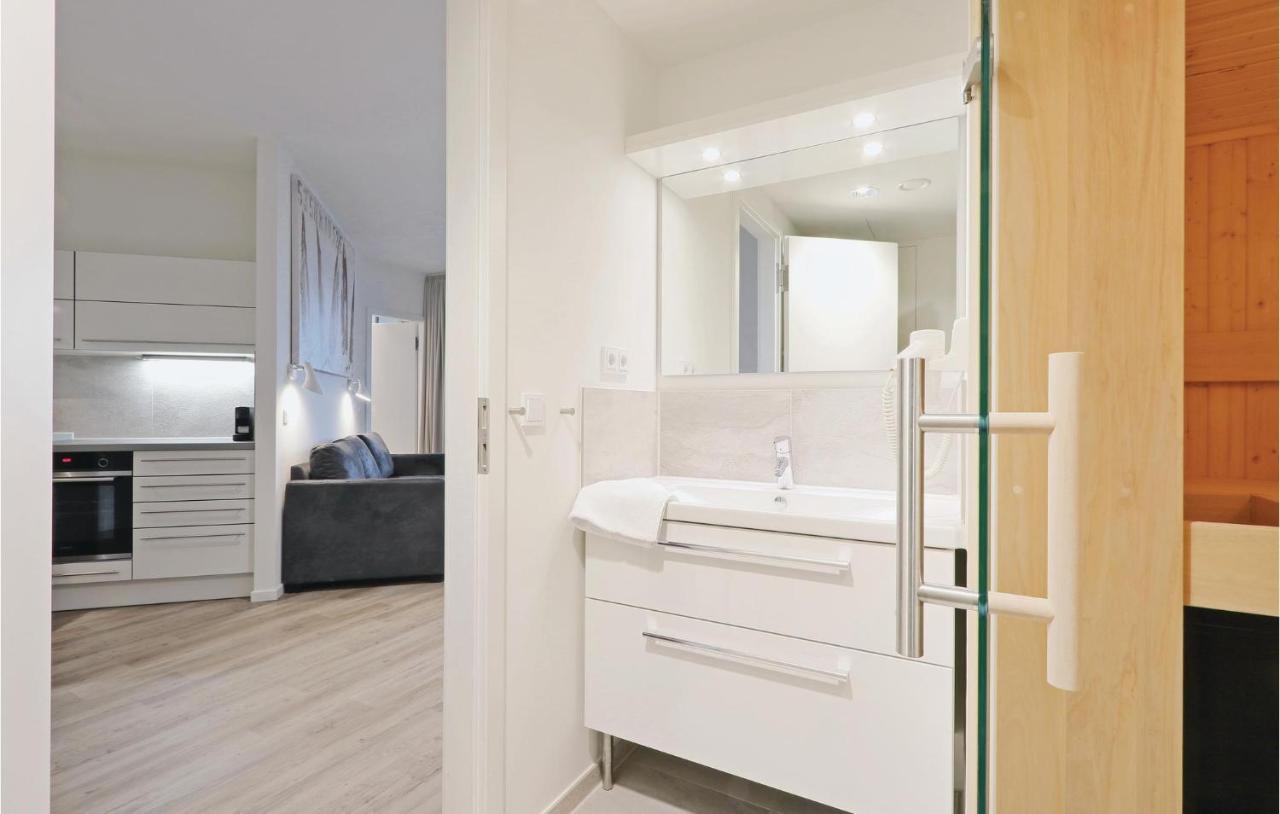 Nice Apartment In Luebeck Travemuende With Wifi Extérieur photo